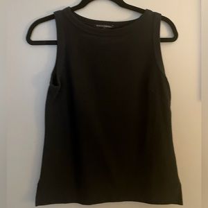 Banana Republic Black sleeveless top - size XS - in great shape